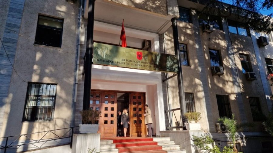 U akuzua për transferimin e 1 mln euro të shoqërisë ku ishte aksionere Gjykata nxjerr nga arresti shtëpiak sipërmarrësen