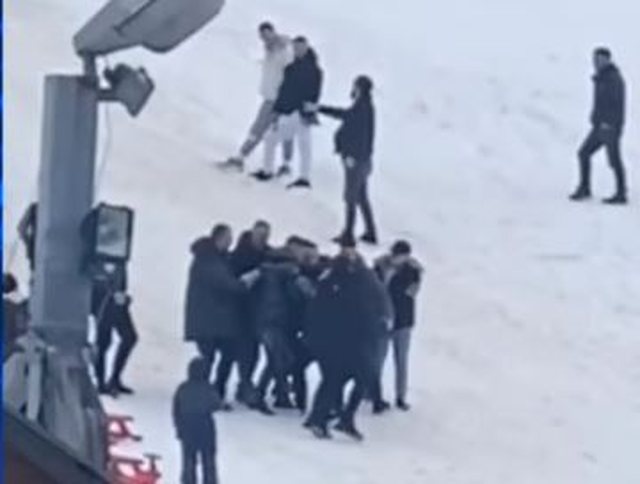 Motori i borës përplaset me shtyllën elektrike  4 të plagosur në Bogë