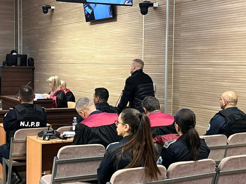 Ekzekutimi i Liridona Ademajt  Naim Murseli rrëfen versionin e tij në seancë  Betohem për dy fëmijët e mi se nuk kam qenë në makinë kur është vrarë