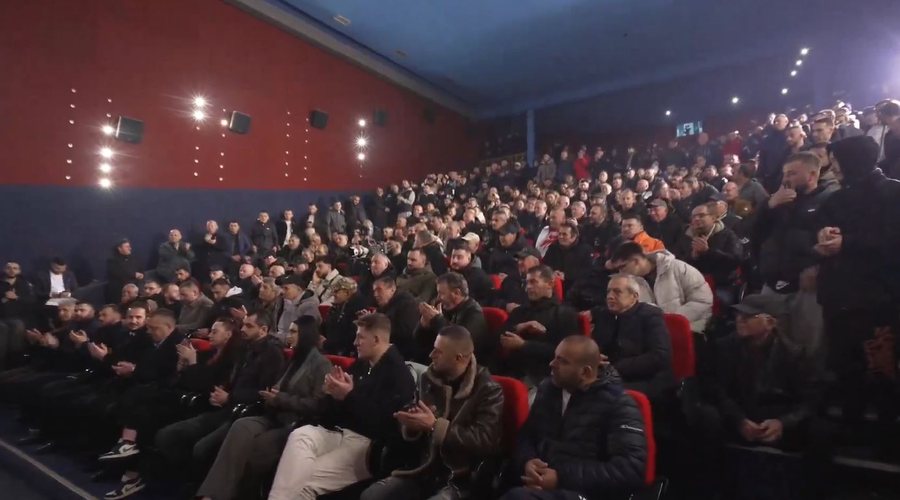 PD bëri thirrje për bojkot  Salianji mbush plot sallën në Korçë  demokrati  95  e drejtuesve të degës së partisë janë këtu