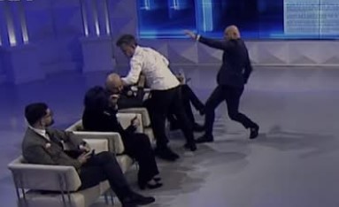 VIDEO  Sherr në studion e emisionit  Opinion   Berat Buzhala godet Albatros Rexhajn