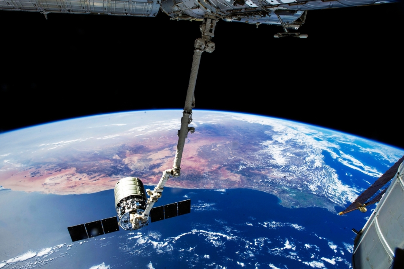 Alarm në Evropë  Satelitë rusë dyshohet se kanë përgjuar komunikimet e satelitëve kritikë evropianë