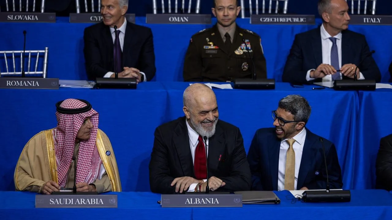 Rama ngre çështjen e ish krerëve të UÇK së në Bordin e Paqes  Le të bëjmë diçka para se të bëhet më keq