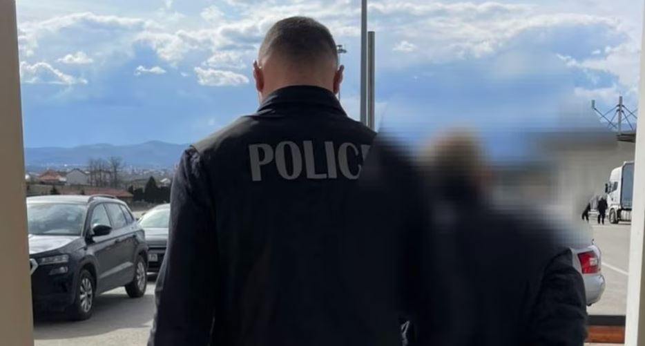 Akuzohet për krime lufte në Prishtinë në vitin 1999, Kosova arreston ish-pjesëtarin e forcave serbe