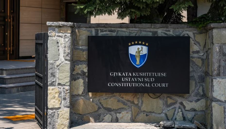Kosovë/ Kushtetuesja rrëzon dekretin, Kuvendi ka 34 ditë për zgjedhjen e Presidentit