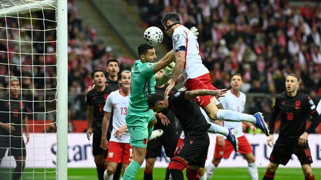 Merr fund ëndrra botëror  Shqipëria bie ne Varshavë