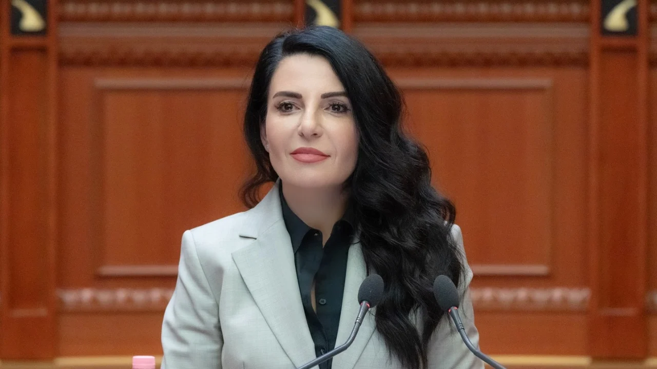 Kërkesa për heqjen e masës së pezullimit nga detyra  Gjykata e Posaçme lë në fuqi masën për Belinda Ballukun