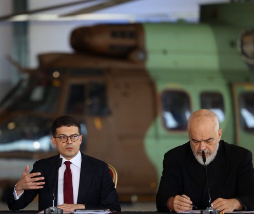 “Asnjë hatërmbetje”, Vengu reagon pas largimit nga Qeveria: Kam 13 vite që vetëm promovohem si shërbyes i shtetit