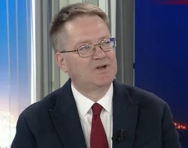 Ambasadori britanik i  shuan  shpresat Berishës   Non grata  nuk është politike  është ligjore
