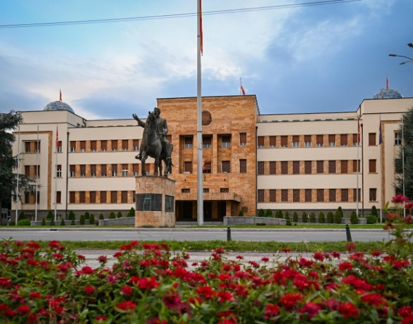 skandal-ne-maqedonine-e-veriut-opozita-akuzon-zv-kryeministrin-per-lidhje-me-sherbimetsekrete-serbe