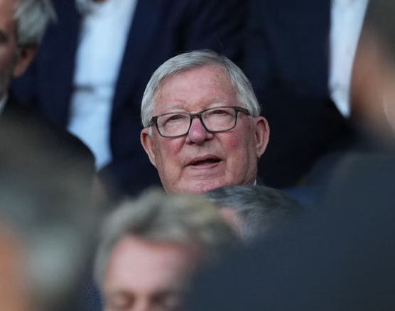 Frikë për Ferguson  Ish trajneri legjendar i United dërgohet në spital  nuk u ndje mirë para ndeshjes