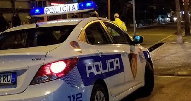 i-riu-vrau-me-thike-fqinjin-si-policia-e-rrogozhines-arrestoi-menjehere-autorin-e-krimit