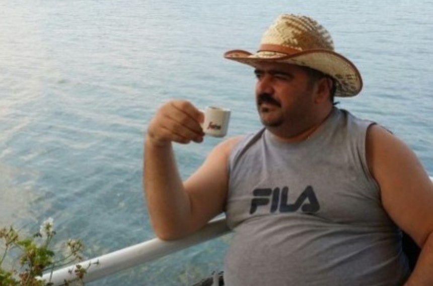antiterrori-procedon-ish-deputetin-kauboj-ofroi-5-mije-euro-kush-hedh-nje-deputet-ne-koshin-e-plehrave-njeri-mashtronte-permes-gofundme-arrestohet-elton-xhuraj-pasi-kercenoi-nje-biznes-se-do-t-i-vinte-3-bomba