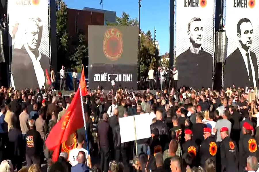 Nis protesta në Prishtinë  kërkohet votimi i ligjit për Gjykatën Speciale
